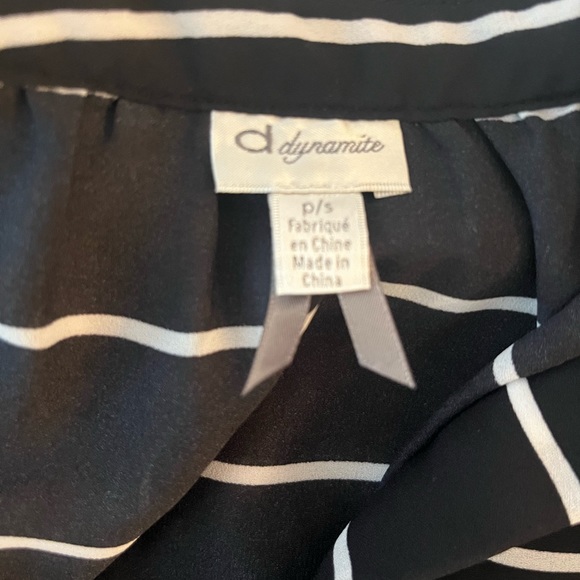 Dynamite Striped Blouse - Picture 3 of 4